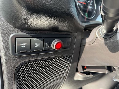 Used 2014 Jeep Wrangler Unlimited Rubicon w/ Connectivity Group image 28