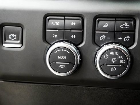 Used 2024 GMC Sierra 3500 Denali Ultimate image 41