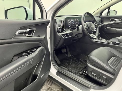 Used 2023 Kia Sportage SX FWD image 18