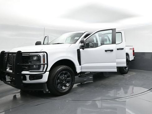 Used 2024 Ford F250 XL w/ STX Appearance Package AWD/4WD image 62