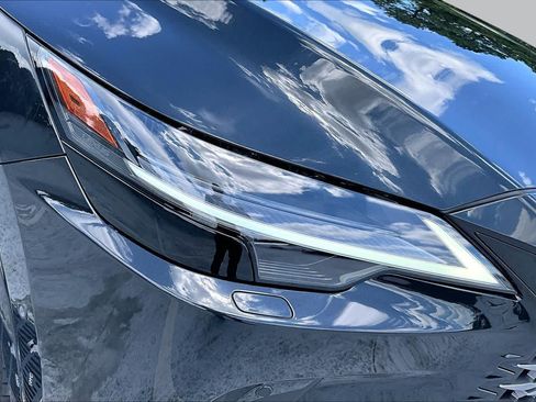 Used 2025 Lexus RX 450h AWD w/ Convenience Package image 28