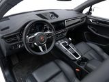 Certified 2020 Porsche Macan image 4