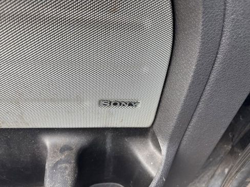 Used 2012 Ford F150 Lariat w/ Lariat Chrome Pkg image 30