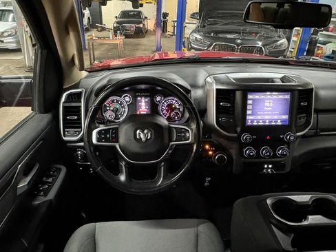 Used 2019 RAM 1500 Big Horn AWD/4WD image 16