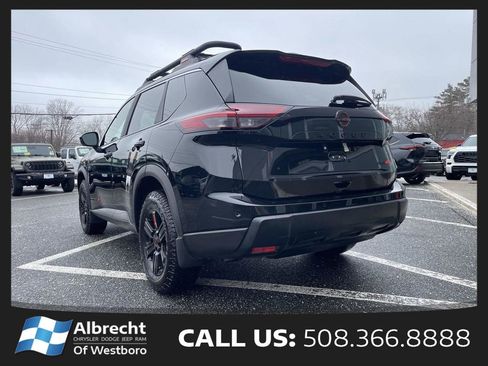 Used 2025 Nissan Rogue SV w/ Rock Creek Premium Package AWD/4WD image 3
