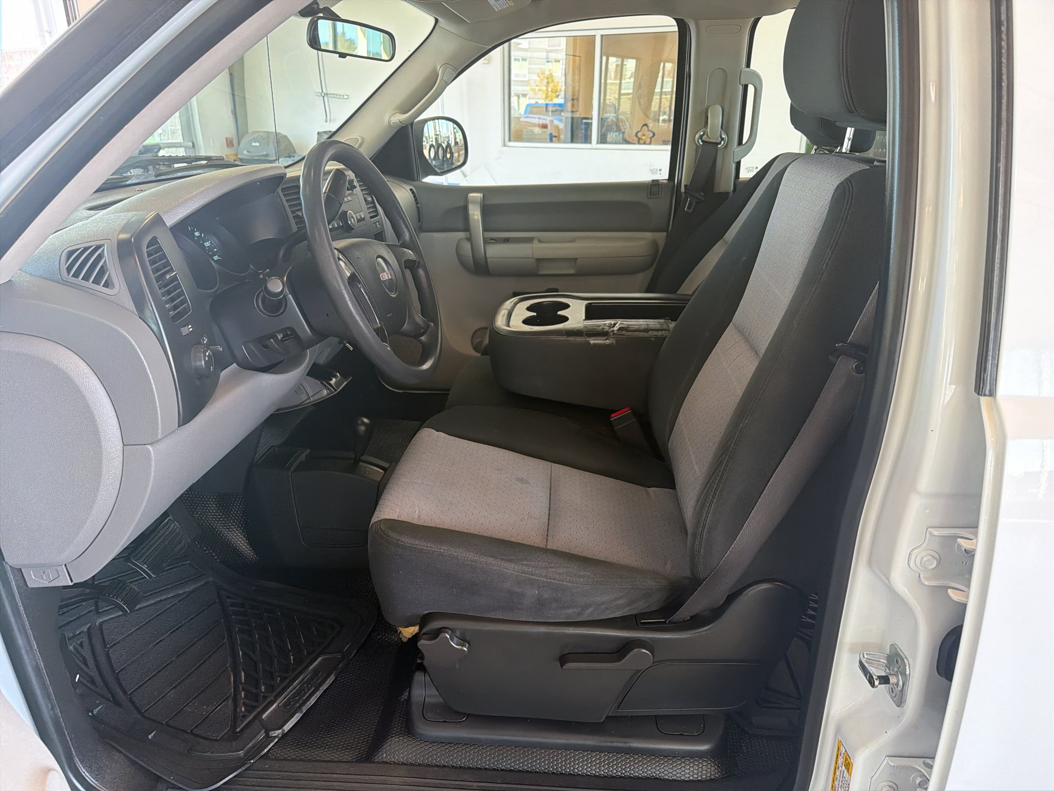 Used 2008 GMC Sierra 1500 W/T AWD/4WD image 10