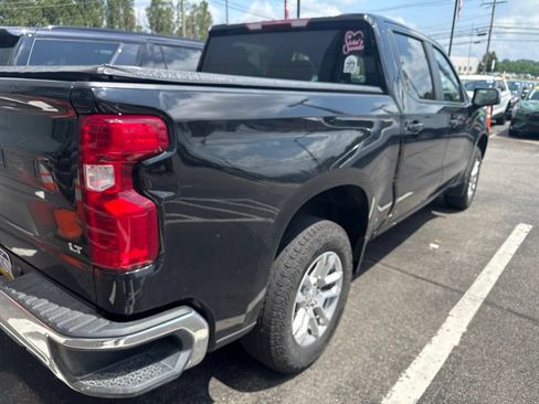 Used 2025 Chevrolet Silverado 1500 LT AWD/4WD image 5