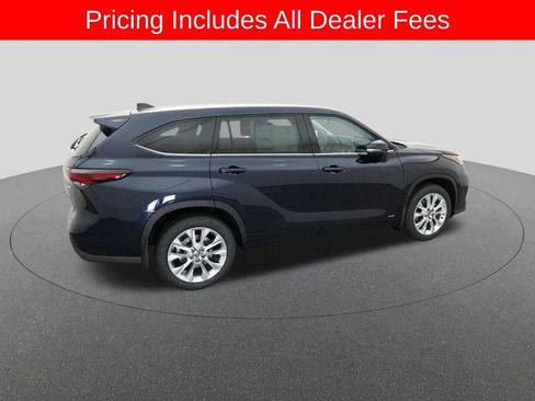 New 2026 Toyota Highlander Limited AWD/4WD image 10