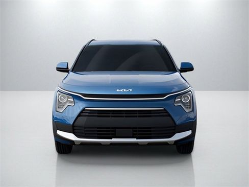 New 2025 Kia Niro EX image 2