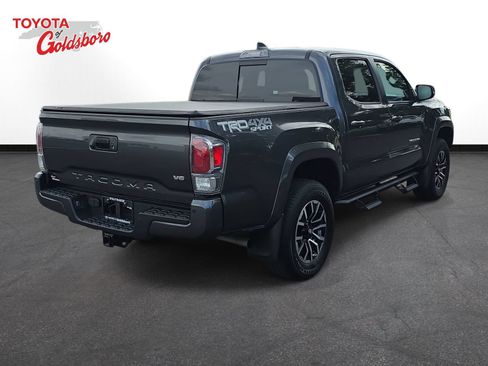 Used 2023 Toyota Tacoma TRD Sport w/ Technology Package AWD/4WD image 5