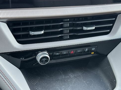 New 2025 Ford Explorer Active w/ Active Comfort Package image 19