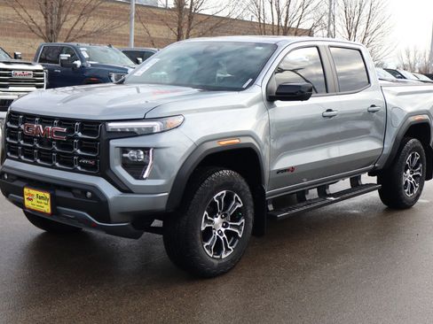 Certified 2024 GMC Canyon AT4 w/ AT4 Premium Package image 3