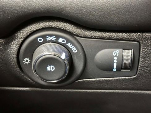 Used 2023 Dodge Durango R/T image 28