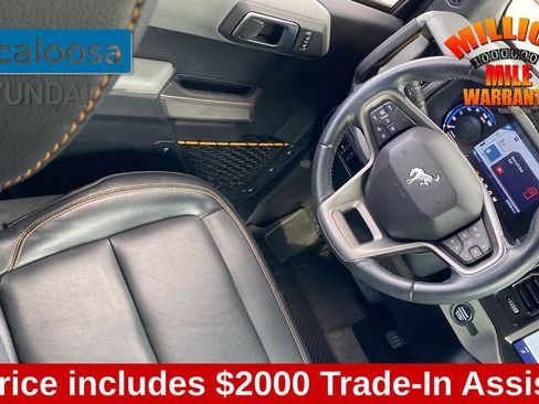 Used 2023 Ford Bronco Badlands image 29