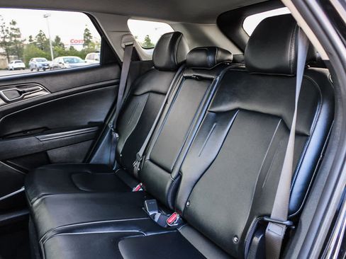 Used 2023 Kia Sportage EX AWD/4WD image 18