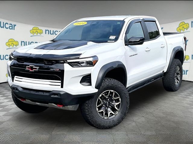 Used 2024 Chevrolet Colorado ZR2 AWD/4WD image 12