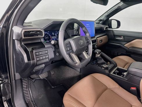 Used 2026 Toyota 4Runner Limited AWD/4WD image 9