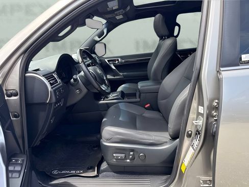 Used 2023 Lexus GX 460 Premium w/ Premium Package AWD/4WD image 9