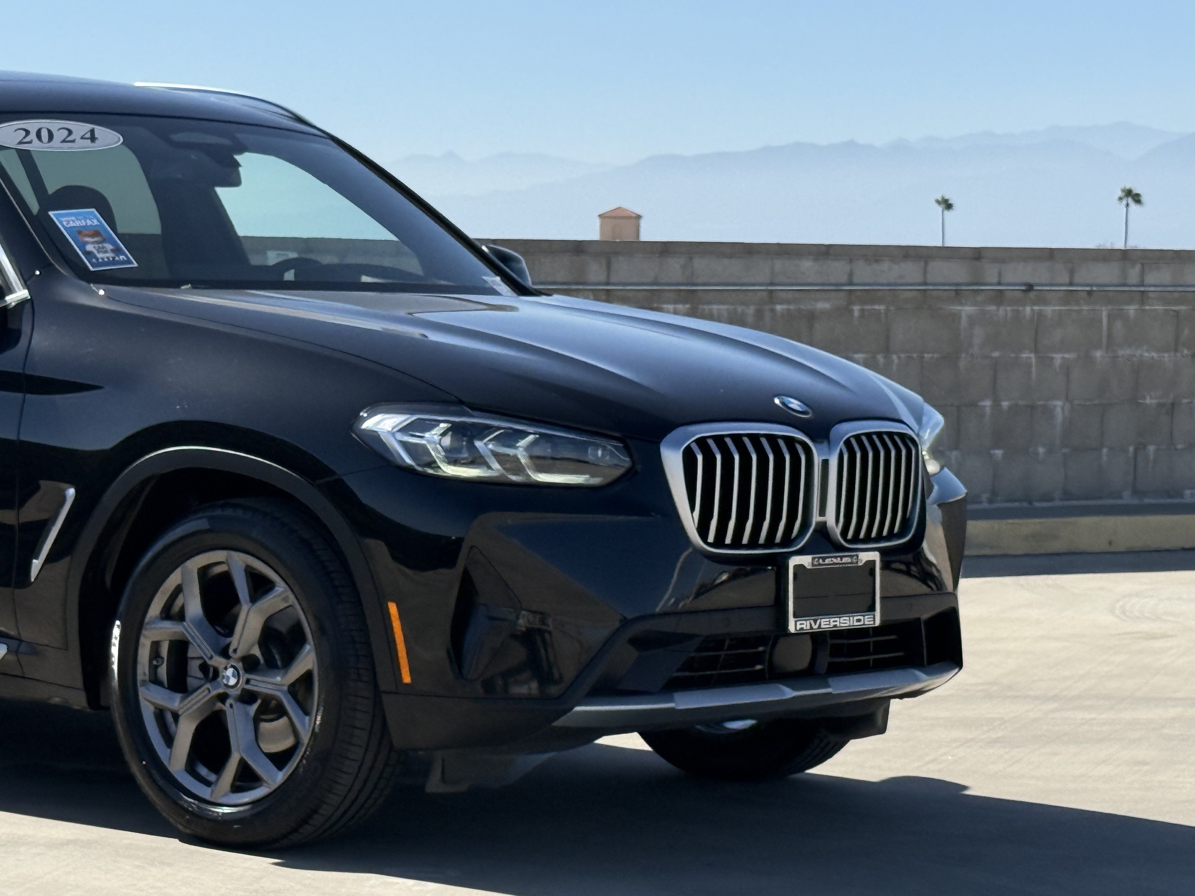Used 2024 BMW X3 sDrive30i w/ Premium Package w/ZPA RWD image 3