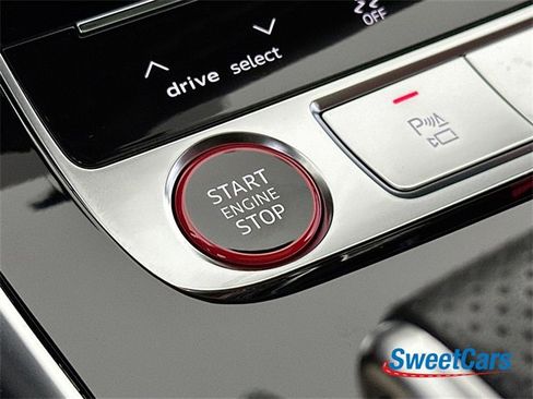 Used 2024 Audi SQ7 Premium Plus w/ Executive Package image 31