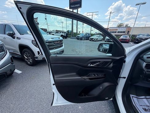 Certified 2023 GMC Acadia AT4 AWD/4WD image 33
