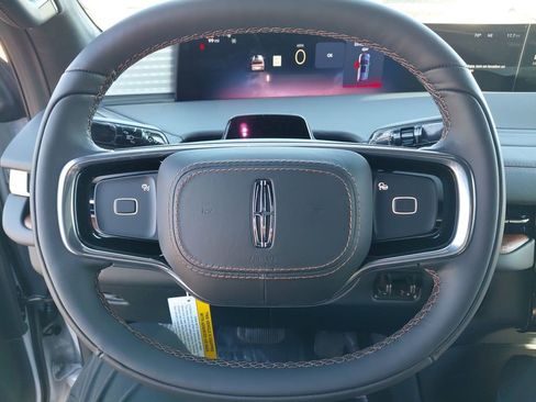 New 2025 Lincoln Navigator Black Label image 41