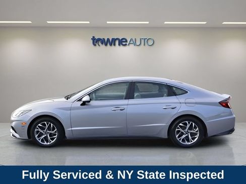 Used 2023 Hyundai Sonata SEL FWD image 2