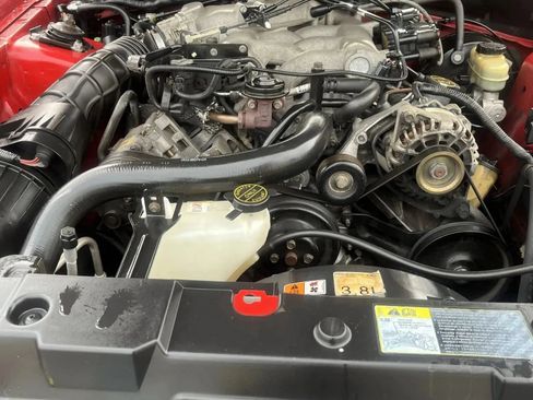 Used 2003 Ford Mustang Convertible RWD image 22