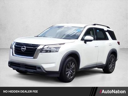 Used 2023 Nissan Pathfinder SV