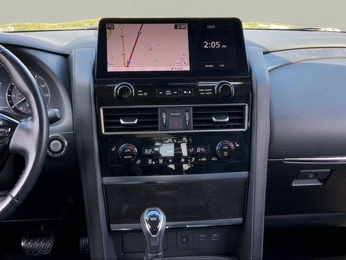 Used 2024 INFINITI QX80 Luxe image 9