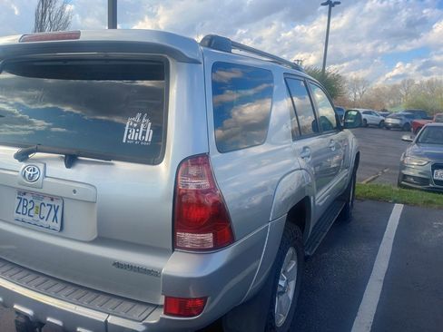 Used 2004 Toyota 4Runner SR5 image 10