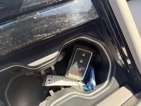 Used 2021 Jeep Grand Cherokee L Overland w/ Luxury Tech Group IV image 32