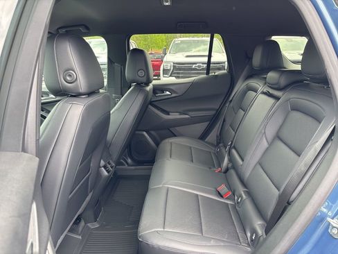 New 2026 Chevrolet Equinox LT w/ Convenience Package II AWD/4WD image 10