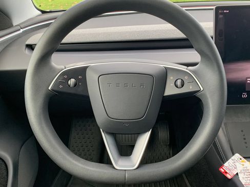 Used 2025 Tesla Model 3 Long Range RWD image 12