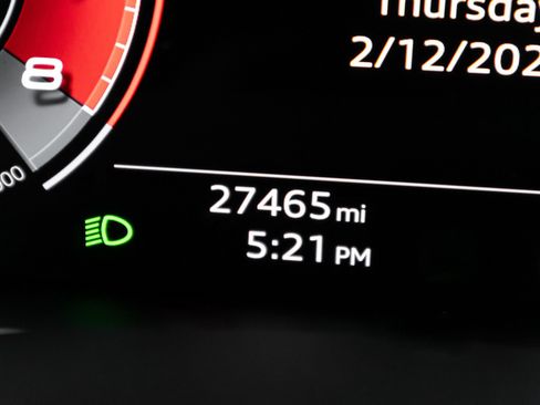 Used 2023 Audi SQ8 Prestige image 9