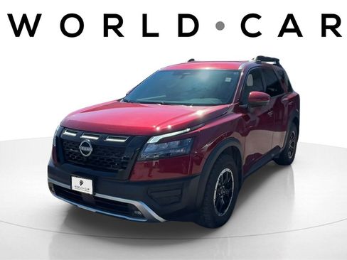 Used 2025 Nissan Pathfinder Rock Creek image 7