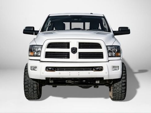 Used 2017 RAM 2500 Big Horn w/ Sport Appearance Group image 3