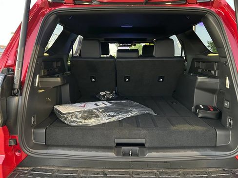 Used 2026 Toyota 4Runner Platinum AWD/4WD image 22