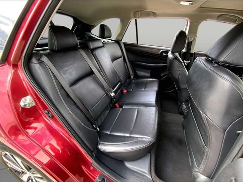 Used 2019 Subaru Outback 2.5i Limited AWD/4WD image 19