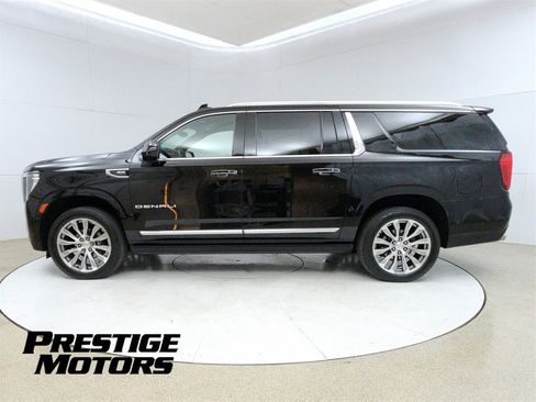 Used 2021 GMC Yukon XL Denali w/ Denali Ultimate Package image 4