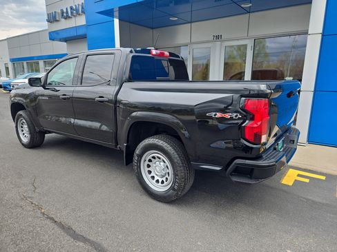 Used 2023 Chevrolet Colorado W/T AWD/4WD image 8