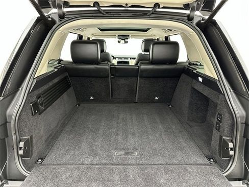 Used 2020 Land Rover Range Rover Long Wheelbase HSE image 24