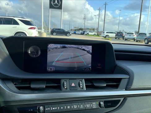 Used 2019 Lexus ES 350 w/ Premium Package image 26