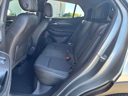 Used 2025 Buick Encore GX Preferred FWD image 38