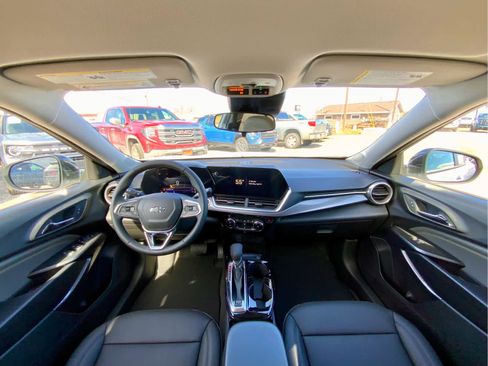 New 2026 Chevrolet Trax ACTIV FWD image 27