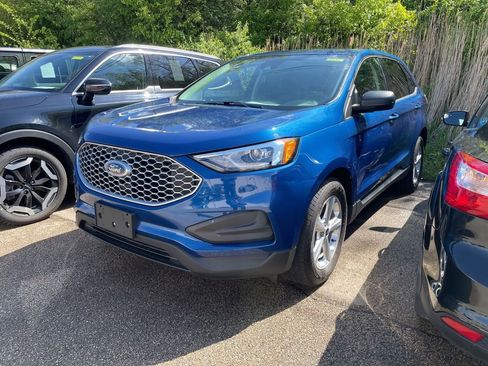 Used 2023 Ford Edge SE AWD/4WD image 2