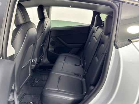 Used 2022 Tesla Model Y Performance image 45