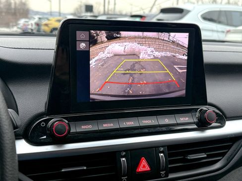 Certified 2023 Kia Forte LXS image 18