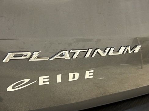 Certified 2025 Ford Escape Platinum AWD/4WD image 29