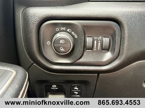 Used 2023 RAM 1500 Laramie AWD/4WD image 25